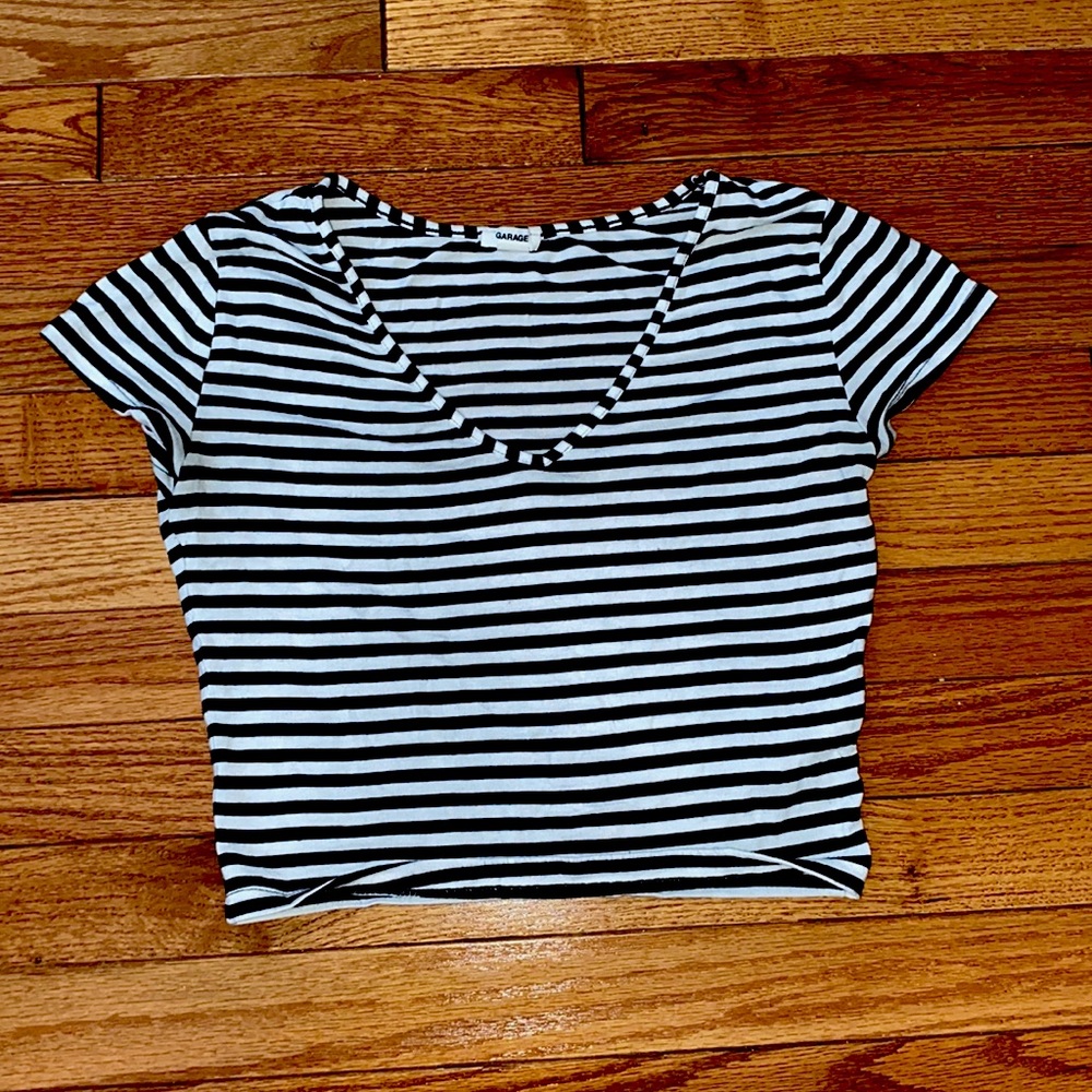 Black and white crop top